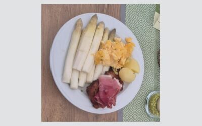 Tradition mit Spargel und Politik in Scharringhausen